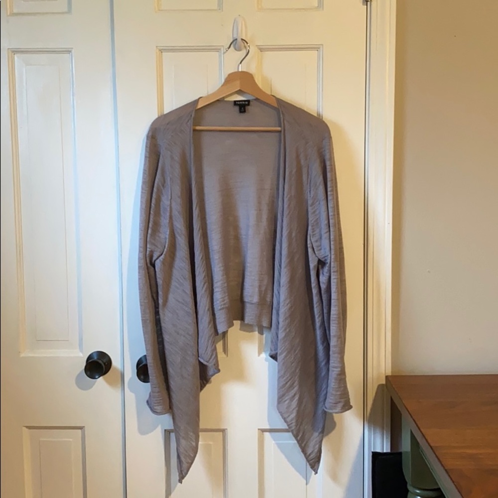 Gray open cardigan